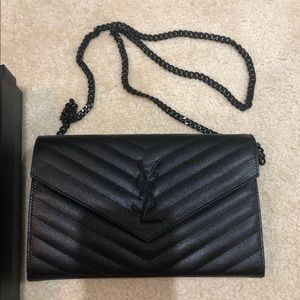 YSL wallet on chain (like new)